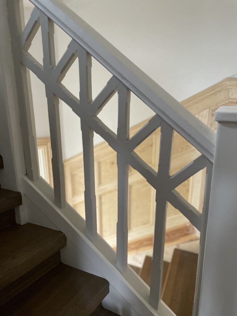 Bröstpanel efter målning, linoljefärg