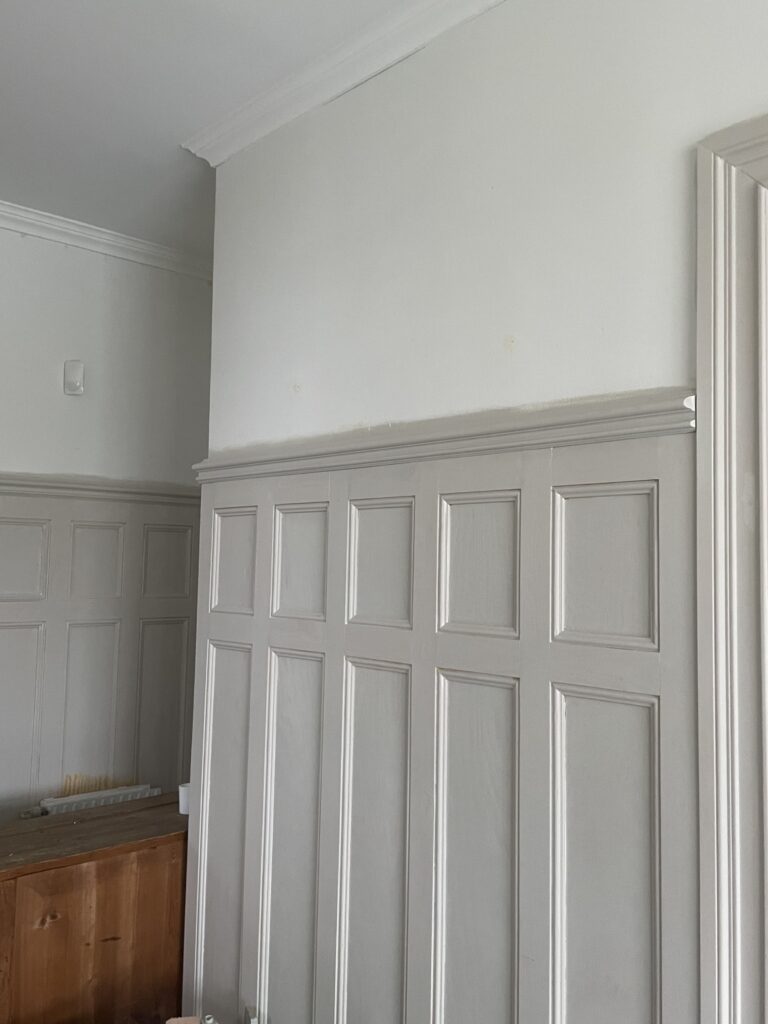 Bröstpanel efter målning, linoljefärg