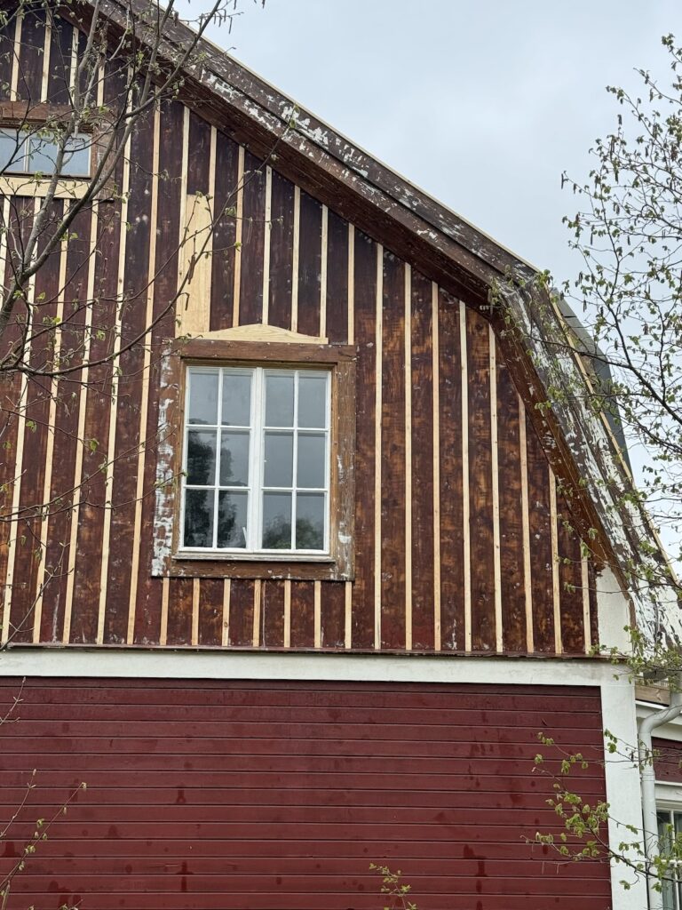 Renovering av fasad, locklister, foder