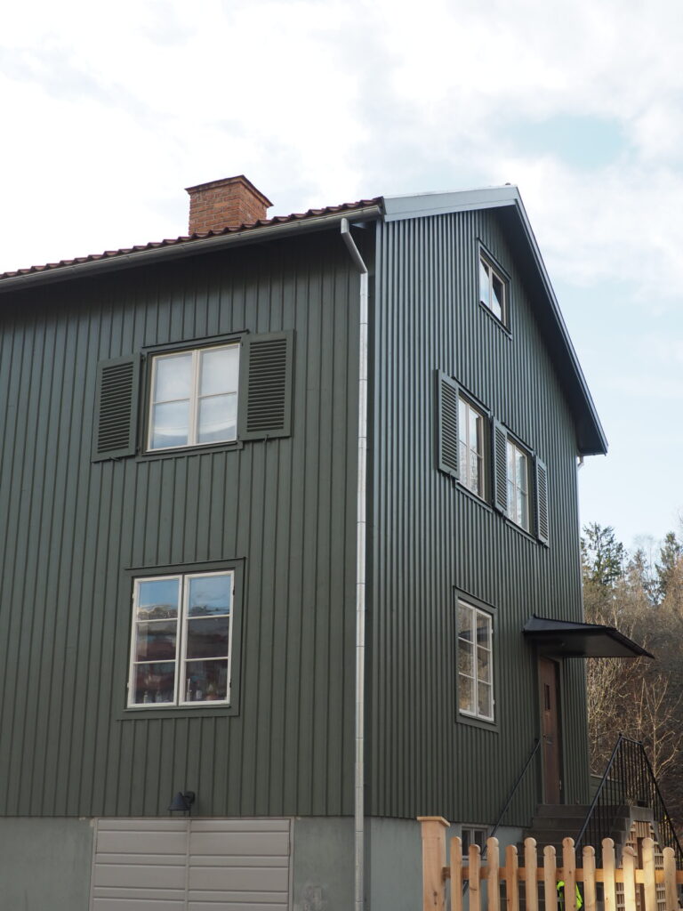 Fasad och skärmvägg