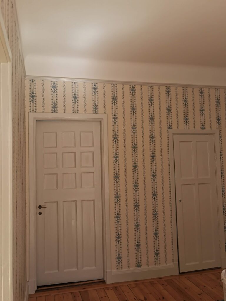 Jugendstil på dörr