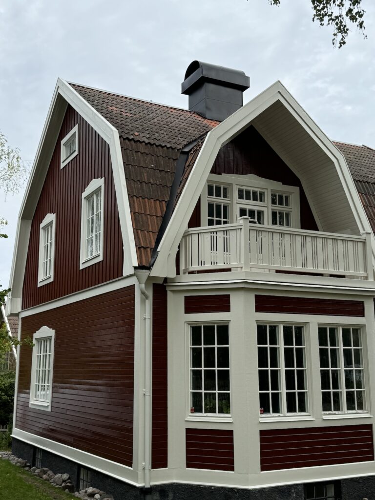 Fasadmålning 1910-talshus, linoljefärg, renskrapad, Enebyberg