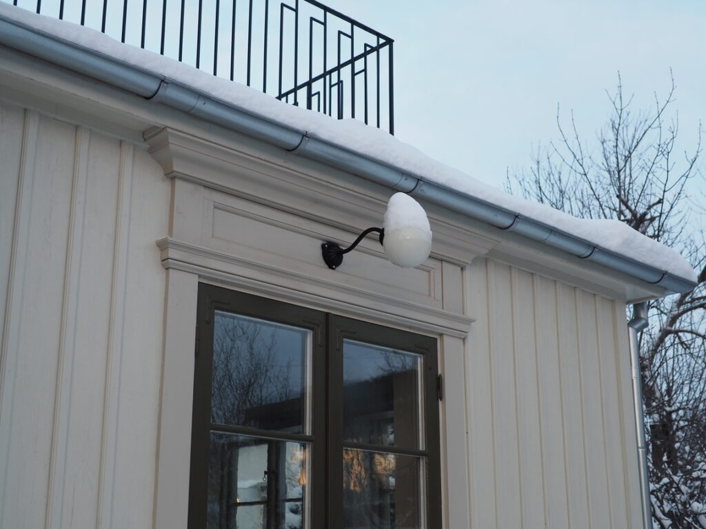Glasveranda, dörrfoder, krön