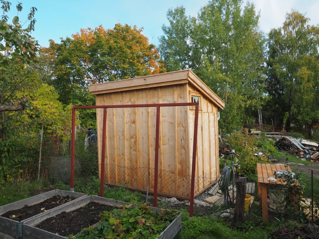 Förråd, vedskjul