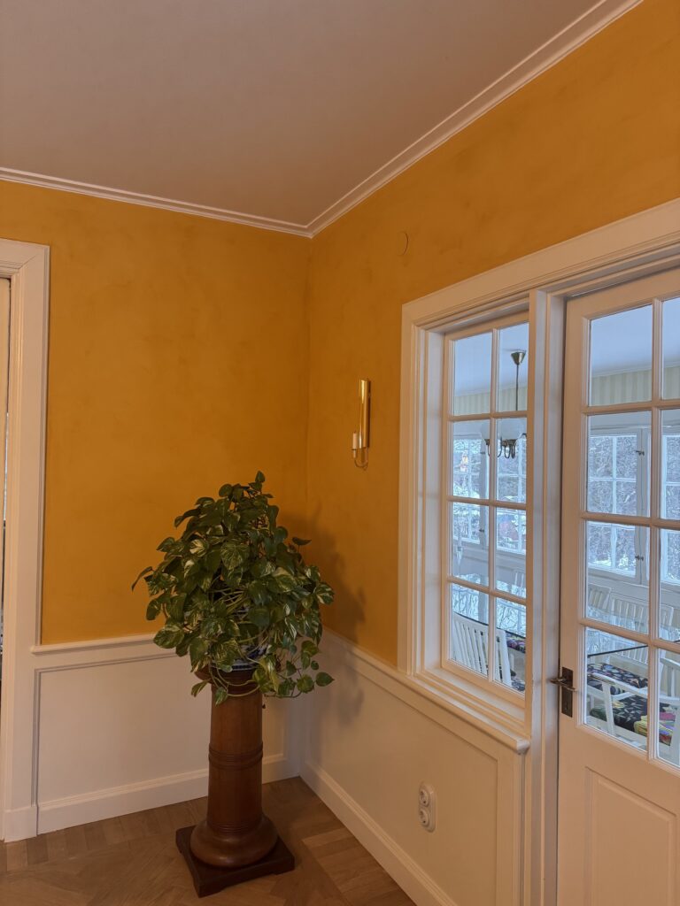 Bröstpanel och glasparti